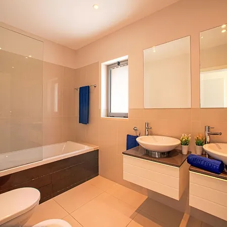 Pine Hills Diamante-12 By Interhome شقة *